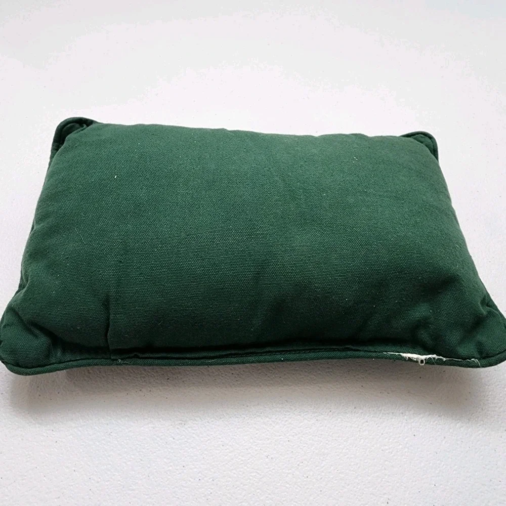 VTG Needlepoint Accent Pillow The Last Christmas Of The Century Dec 25, 1999